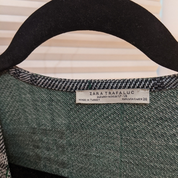 Dress - Picture 4 of 5